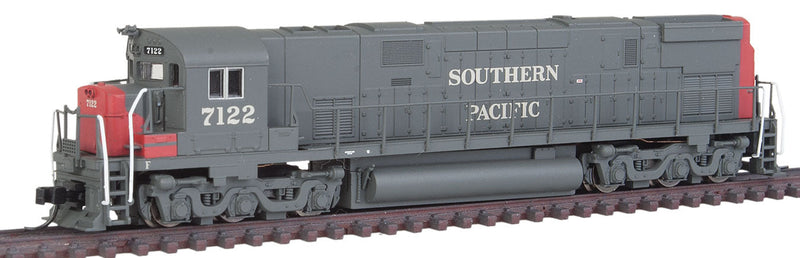 Alco C628 Phase I w/Nose Headlight w/DCC - Master(R) -- Southern Pacific #7122 (gray, red)
