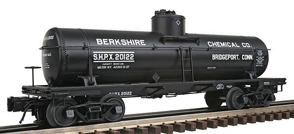 Atlas O Master(R) 8,000-Gallon Tank Car - 3-Rail - Ready to Run -- Berkshire Chemical Co. SHPX (black, white)