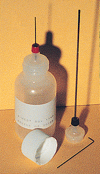 Stainless Needle-Point Applicator Bottle -- 1" Needle (blue) Outer Diameter .016, Inner Diameter .008, Flow 1