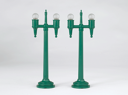 Twin Lampposts - Williams(TM)-1