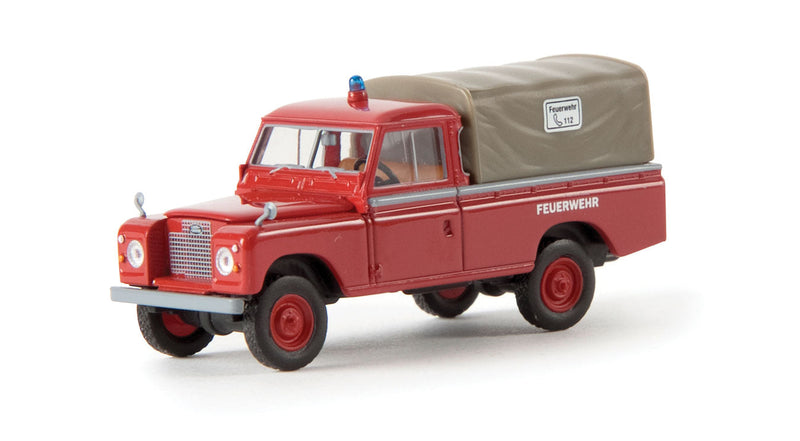 Land Rover 109 Pickup w/Tarp Cover - Assembled - Starmada(TM) -- Fire Department (red, German Lettering)