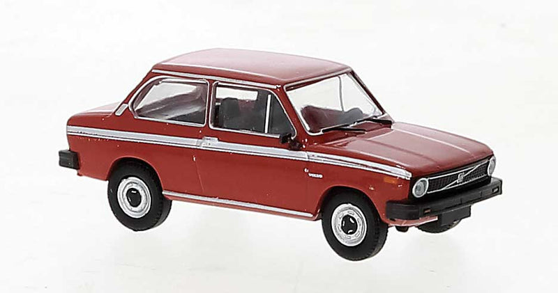 1975 Volvo 66 Sedan - Assembled -- Marathon (red, white)