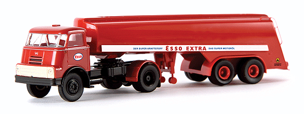 Truck DAF DO 2000 Tanksattelzug Tractor - Assembled -- Esso (red, white Tractor w/Tank Trailer)