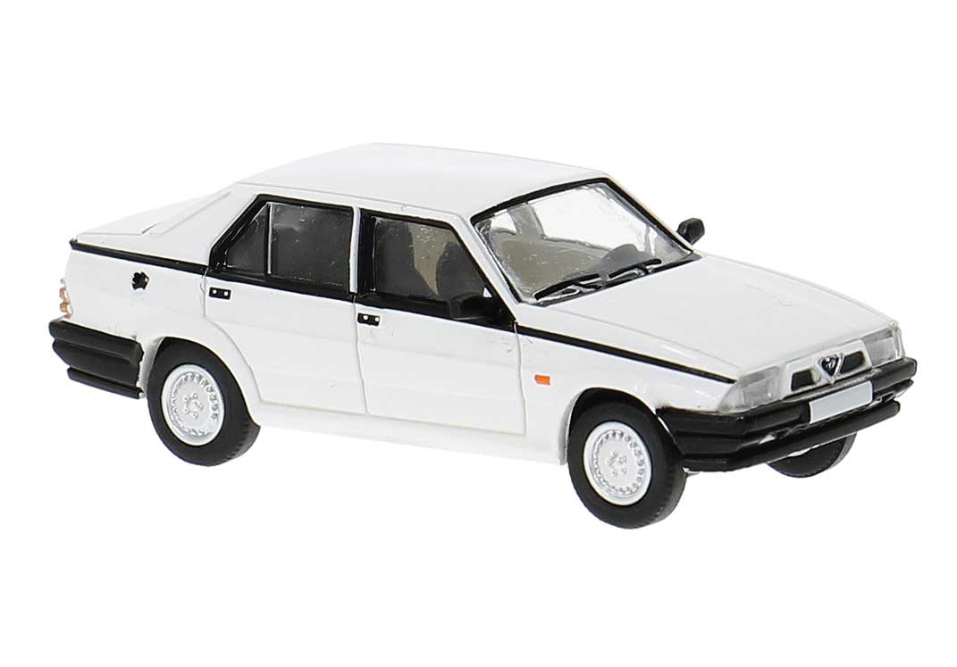 1977 Alfa Romeo Giulietta - Assembled -- White