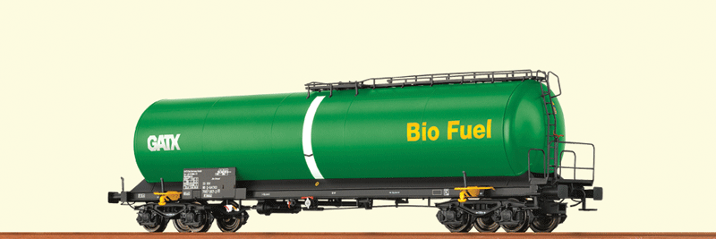 4-Axle Tank Car - Ready to Run -- GATX Bio Fuel 33 80 795 7 057-2 P (Era VI, green, yellow, white)