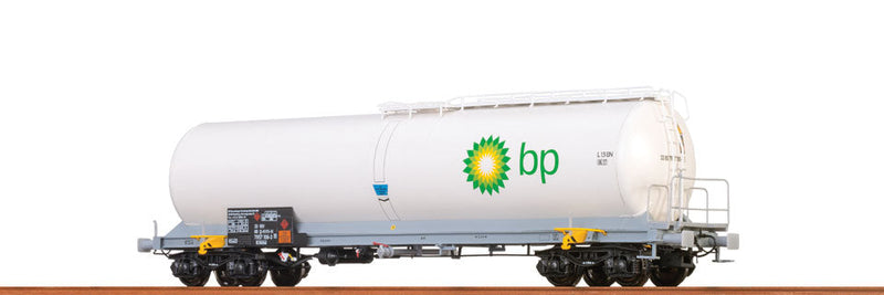 Type Uia 4-Axle Tank Car - Ready to Run -- BP #33 80 7957 108-3 P (Era VI, white, green)