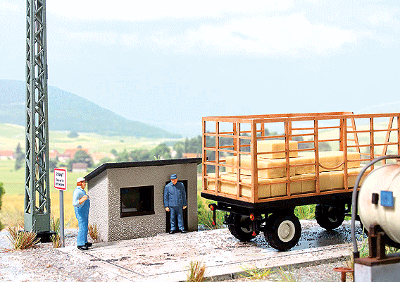 East German Truck Scale - Kit (Laser-Cut Card) -- 3-15/16 x 3-1/4 x 1-1/16" 10 x 8.3 x 2.7cm