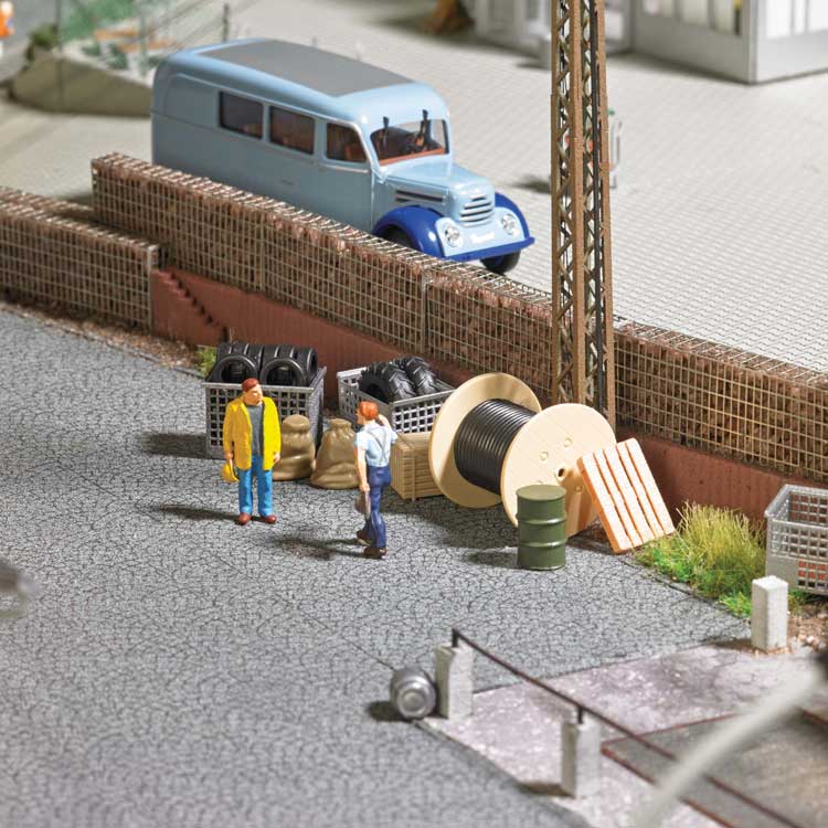 Industrial Scrap with 2 Lattice Boxes-2