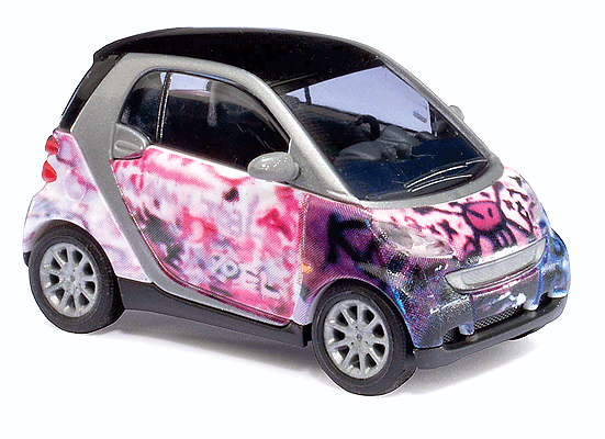 Automobile 2007 Smart Fortwo Station Wagon - Assembled -- Puzzlesmart Pink Skull (pink, black)