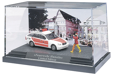 European Emergency Automobile w/Display Case -- MB C-Klasse T-Modell Feuerwehr Hamiln Limited Edition