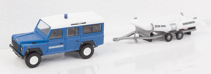 Land Rover w/Boat - Assembled