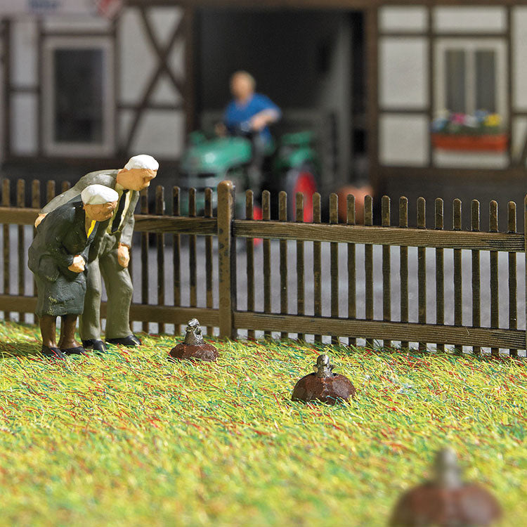 Animated Lawn w/3 Moles Popping Up from Holes -- 3-9/16 x 3-9/16" 9 x 9cm, 14-16V AC