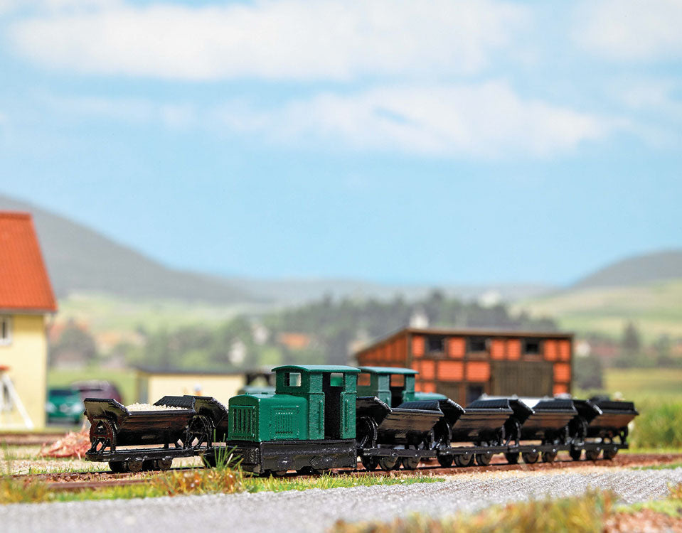 Non-Operating Narrow Gauge industrial Railroad Starter Set - Feldbahn -- Gmeinder 15/18 Loco, 4 Side-Dump Cars, Plastic Track-4