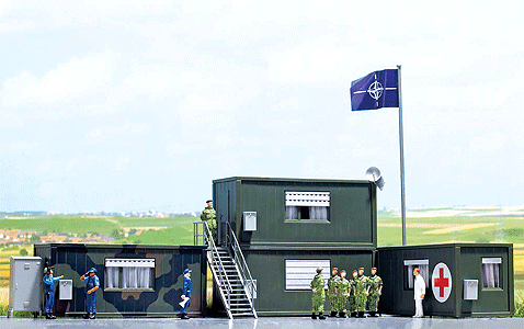 Military Container Set - Kit