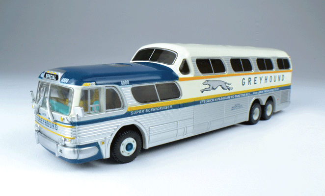 1954 GMC PD4501 Scenicruiser Bus - Assembled -- Greyhound (1960 Scheme; silver, white, blue, gold; Destination: Special)