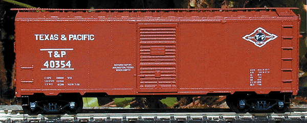 AAR 1944 40' Boxcar - 2-Pack -- Texas & Pacific