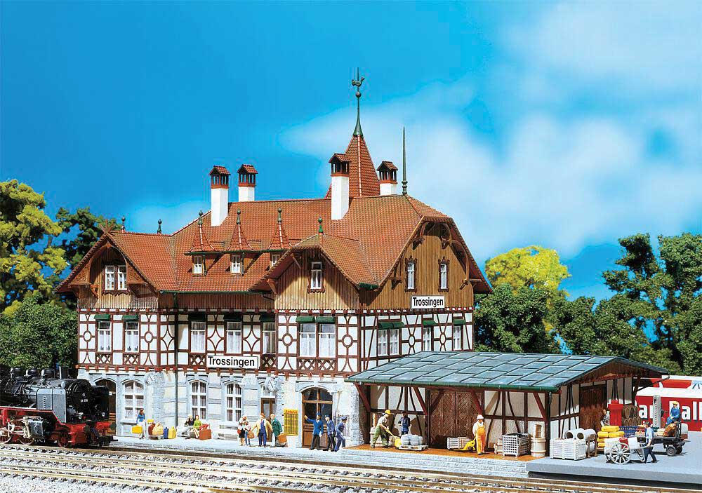 Trossingen Station - Kit (Painted & Weathered) -- 11-5/8 x 6 x 5-1/8" 29.5 x 15.3 x 13cm-2
