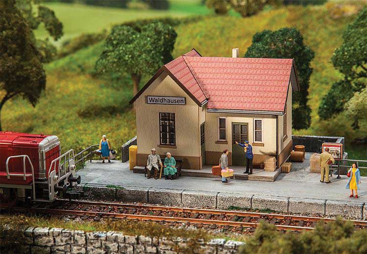 Waldhausen Station -- Laser-Cut Kit - 3-11/16 x 2-1/2 x 2-11/16" 9.3 x 6.3 x 6.8cm-1