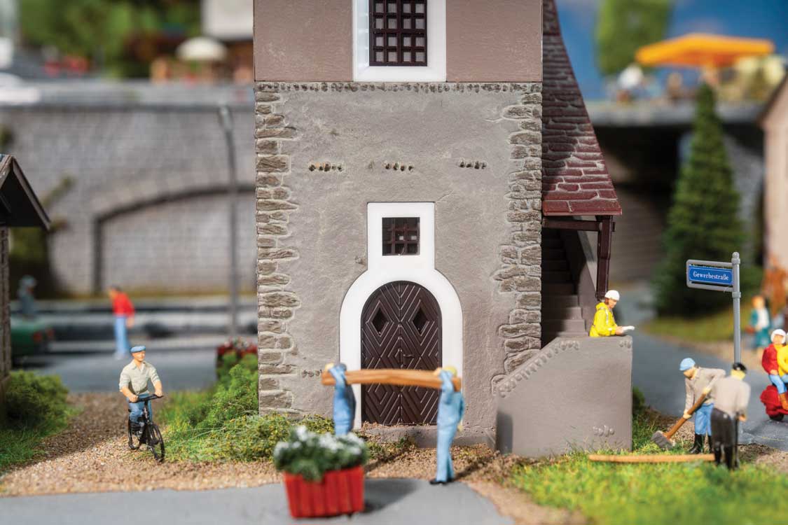 Zuoz Signal Tower -- Kit - 3-7/16 x 3 x 5-5/16" 8.8 x 7.6 x 13.5cm-5