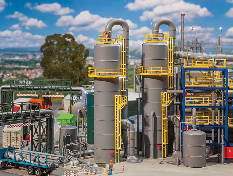 Vertical Storage Tank/Column w/Piping -- Kit - 3-9/16 x 2-13/16 x 8-3/4" 9 x 7.2 x 22.3cm-1
