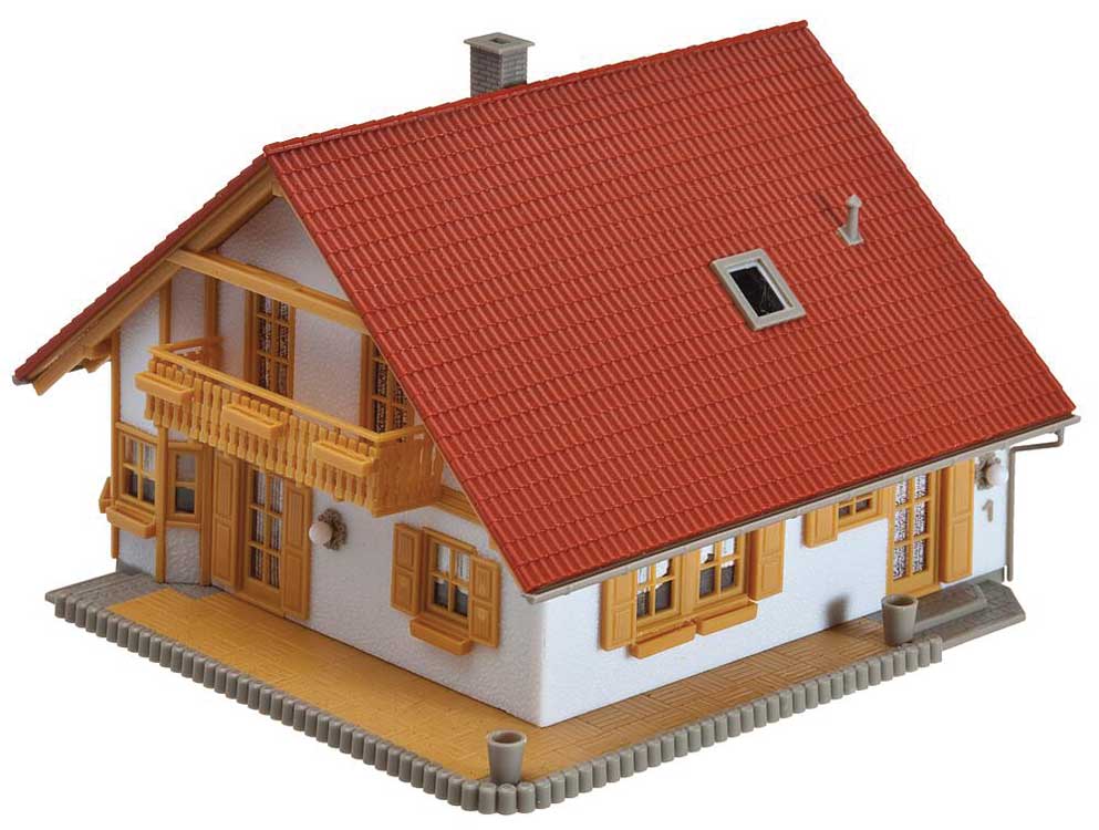 Romantic Single Family Home -- 5 x 5" 12.7 x 12.6cm-3