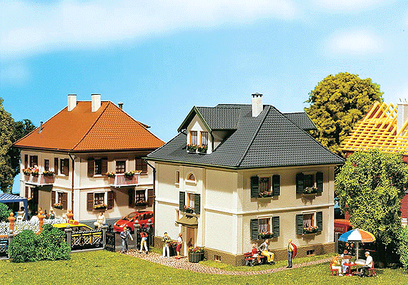 Rosenstrasse 3 House -- 4-15/16 x 4-3/8 x 4-13/16" 12.5 x 11 x 12.3cm Goes w/#13020