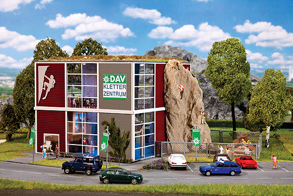 DAV Rock Climbing Center -- Kit - 8-1/2 x 7-5/16 x 5-3/8" 21.7 x 18.6 x 13.6cm
