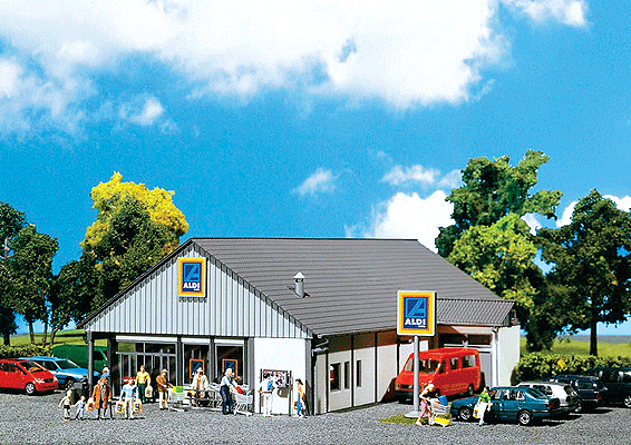 Aldi Supermarket South/North -- 10-1/2 x 7-3/16 x 3-3/8" 26.6 x 18.4 x 8.6cm