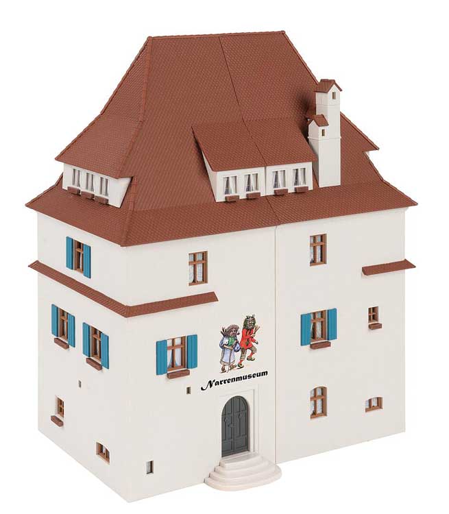 Town House with Jester Museum -- Kit - 7-1/16 x 4-3/8 x 7-7/8" 18 x 11 x 20cm-2
