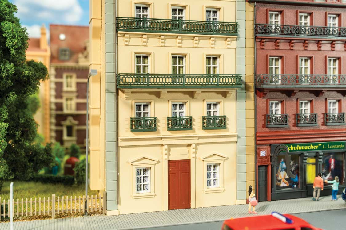 Six-Story Townhouse -- Kit - 4-1/8 x 4-3/8 x 10-9/16" 10.5 x 11.1 x 26.8cm-6