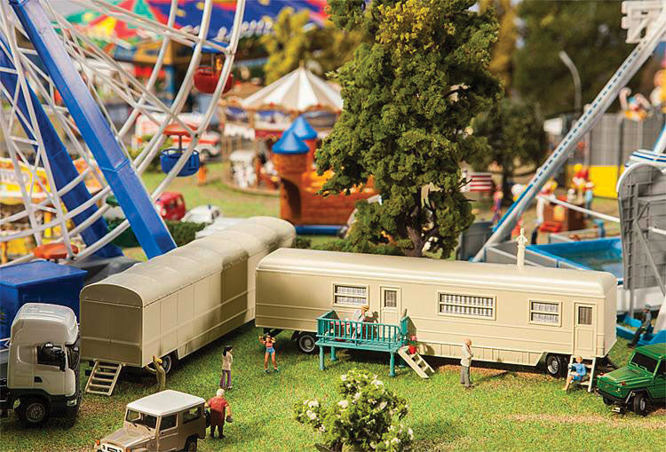 Funfair/Circus/Carnival Trailers -- Set #2: 1 Each: Covered & House/Changing Room