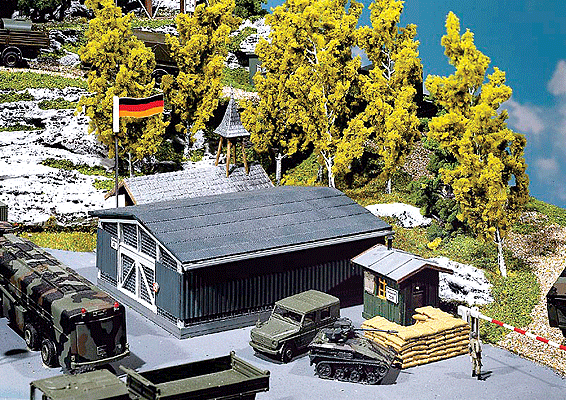 Military - NATO/Modern German Army (BW) - Structures -- Aboveground Fuel Storage Building 5-3/64 x 4-13/32 x 2" 12.6 x 11 x 5cm