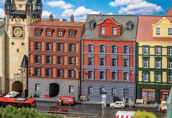 Old Townhouse 2 Pack -- Kit - 3-5/8 x 3-7/16 x 5-7/16" 9.2 x 8.8 x 13.8cm & 3-5/8 x 3-3/4 x 5-11/16-1