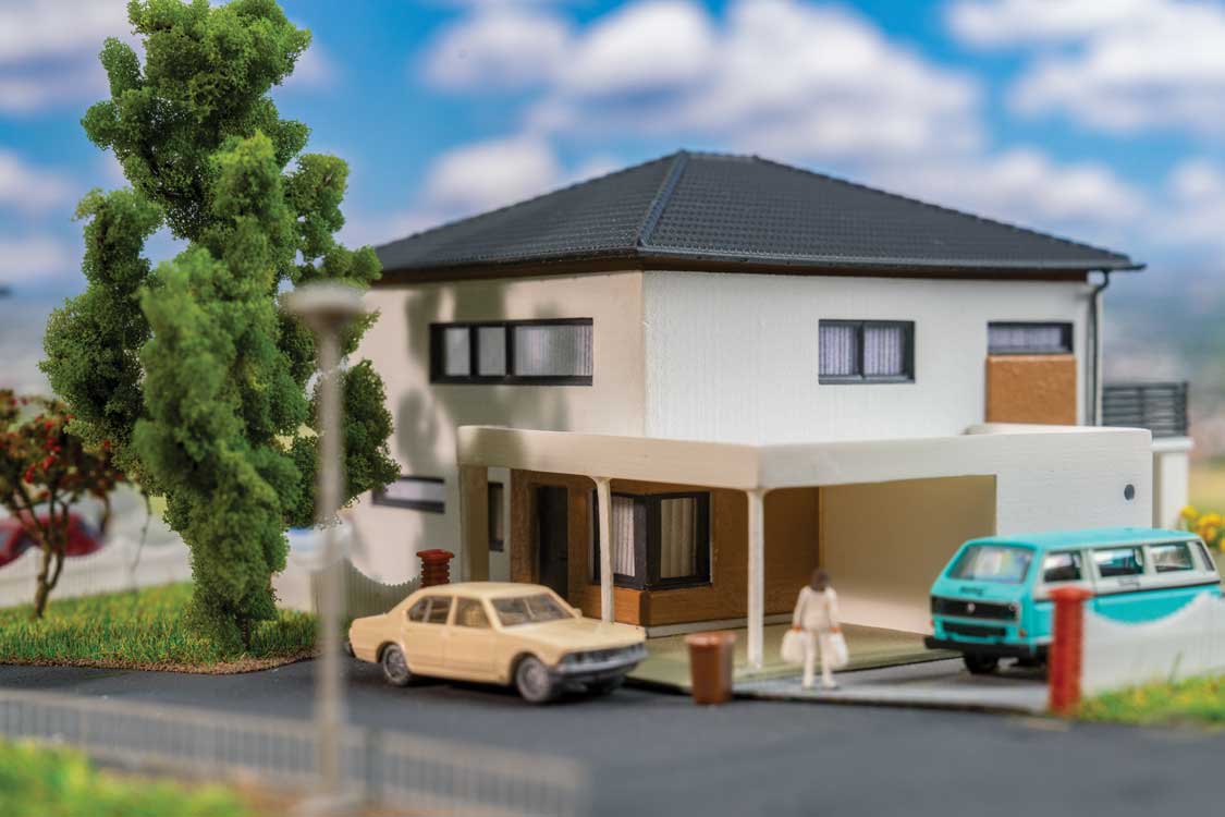 WeberHaus CityLife Single-Family Home -- Kit - 3-15/16 x 3-7/16 x 2-1/16" 10 x 8.8 x 5.3cm-4
