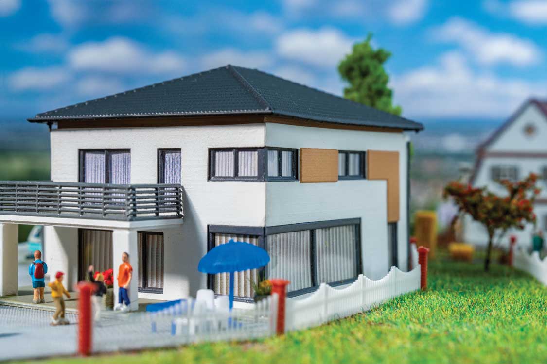 WeberHaus CityLife Single-Family Home -- Kit - 3-15/16 x 3-7/16 x 2-1/16" 10 x 8.8 x 5.3cm-5