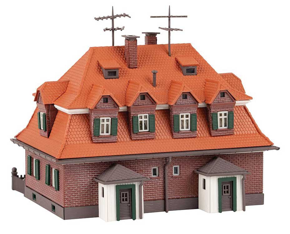 Garden City Settlement House -- Kit - 3-11/16 x 2-5/8 x 3" 9.3 x 6.7 x 7.7cm-3