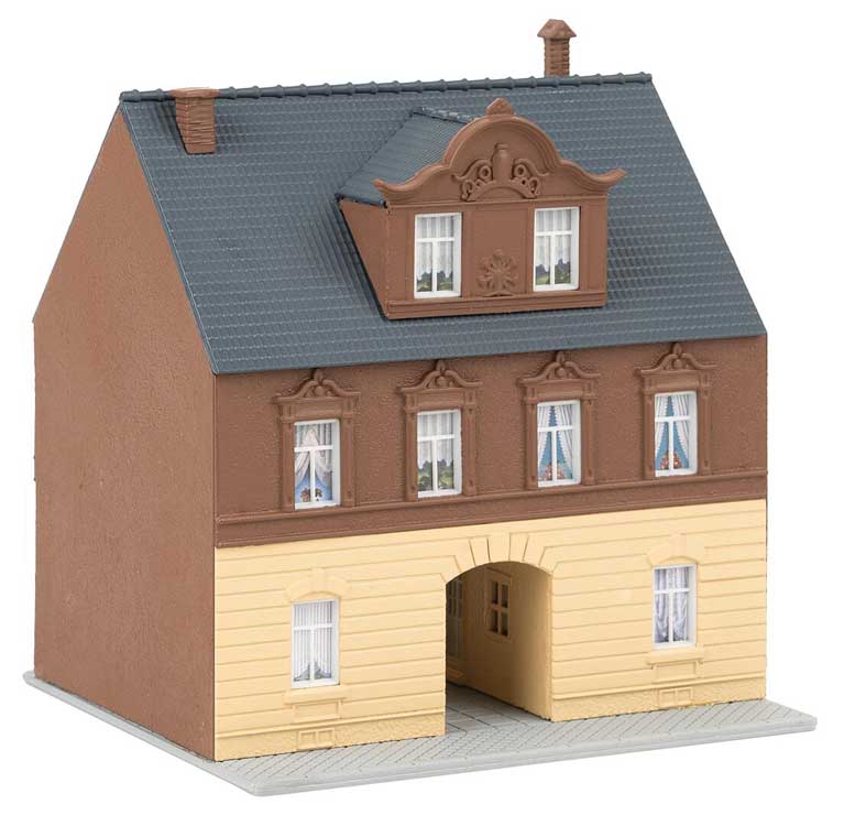 Townhouse with Drive-Through -- Kit - 3-11/16 x 3-7/16 x 3-15/16" 9.3 x 8.8 x 10.1cm-2