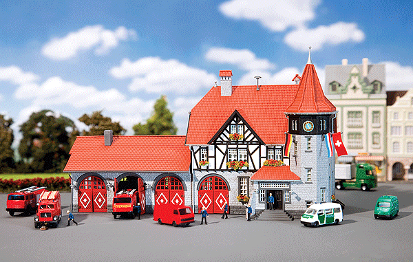 Fire Station w/Garage Kit -- 20.6 x 9.5 x 12.0cm