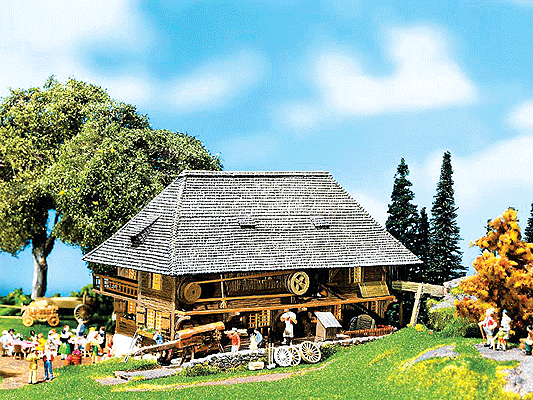 Black Forest Mill -- 4-3/4 x 3-5/8 x 2-7/8" 12 x 9.2 x 7.1cm