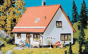 Single Family House -- 4-13/64 x 4 x 4-13/32" 10.5 x 10 x 11cm