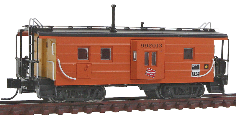 Milwaukee Road Low-Window Rib-Side Caboose w/Oil Door - Ready to Run -- Milwaukee Road #992013 (orange, black Roof, yellow Ends, Logo)