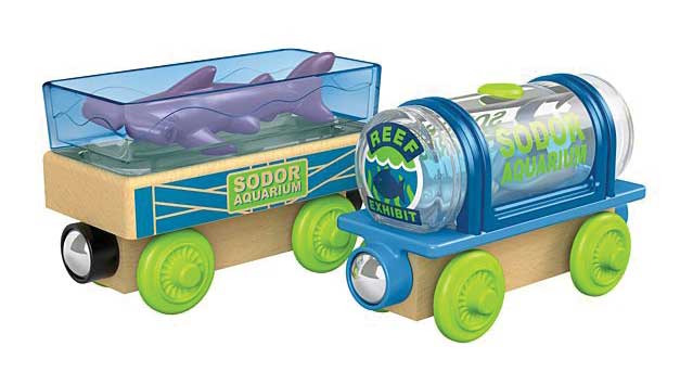 Aquarium Cars - Thomas and Friends(TM) Wooden Railway -- Aquarium Tub with Plastic Shark, Tank Car with Stingrays