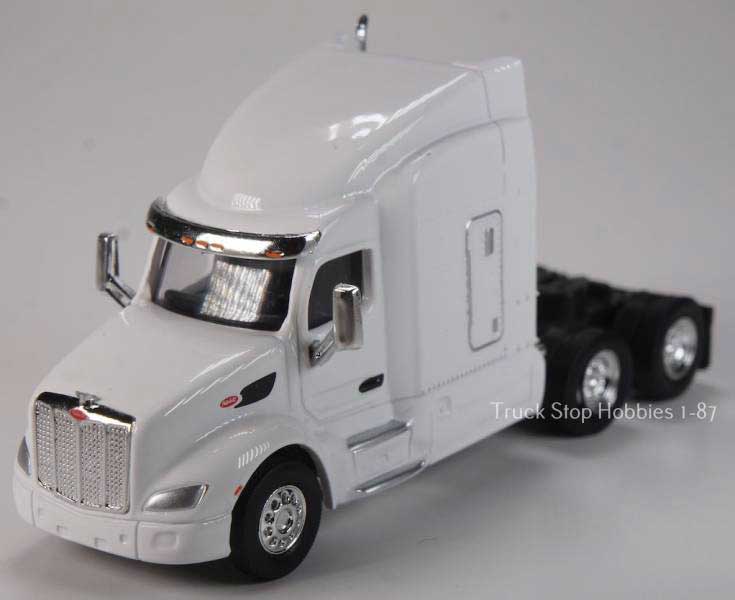 Peterbilt 579 3-Axle Sleeper-Cab Tractor Only 2 Pack - Assembled -- White