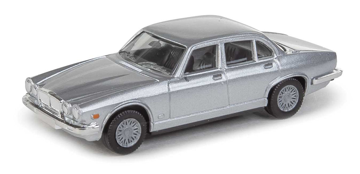 Jaguar XJ 6 - Assembled -- Various Metallic Colors