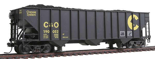 Bowser 100-Ton 45' Deluxe Triple Hopper with Coal Load Track Cleaning Car -- Chessie w/Kadee(R) Couplers