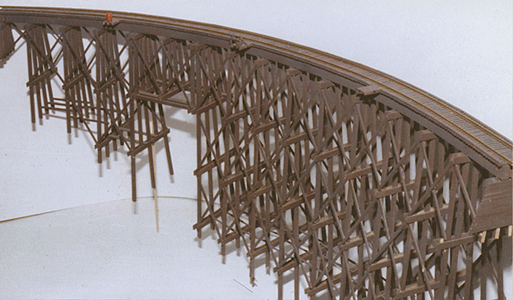 Curved Wood Trestle -- Kit