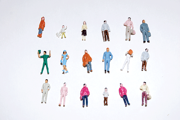 Seated People -- pkg(100)
