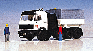 Tractor/Trailer -- New German Railways 4-Axle