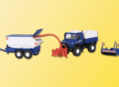 Truck - Unimog w/Attachments