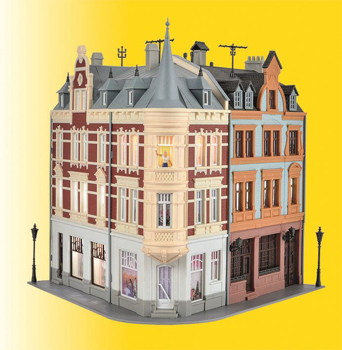 Town House w/Woman & Interior LED Light -- Kit - 8-7/8 x 9-1/4 x 7-1/2" 22.5 x 23.5 x 19cm